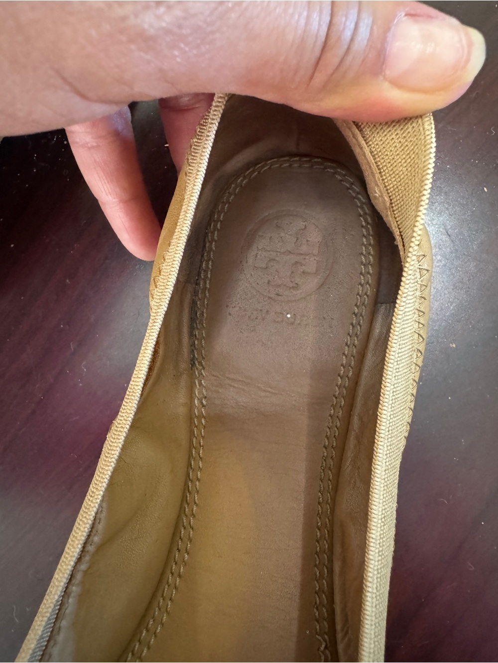 Tory Burch Mustard Leather Logo Ballet Flats - Picture 9 of 10